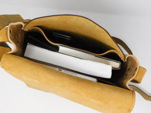 Charger l'image dans la galerie, Campobello Messenger