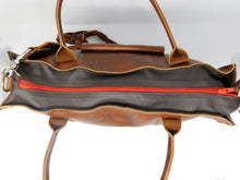 Load image into Gallery viewer, Windsor Shoulder Bag