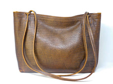 Load image into Gallery viewer, Montague Tote