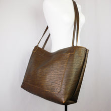 Load image into Gallery viewer, Montague Tote